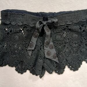 Letarte Women's M Black Crochet Lace CoverUp Shorts Scalloped Edge Whimsigoth